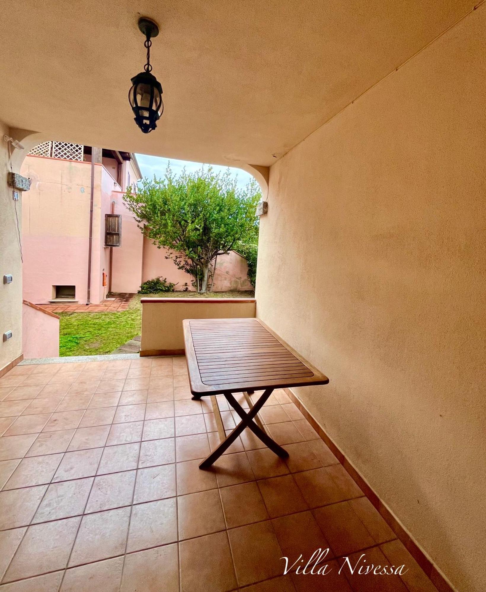Villa Nivessa San Teodoro  Buitenkant foto